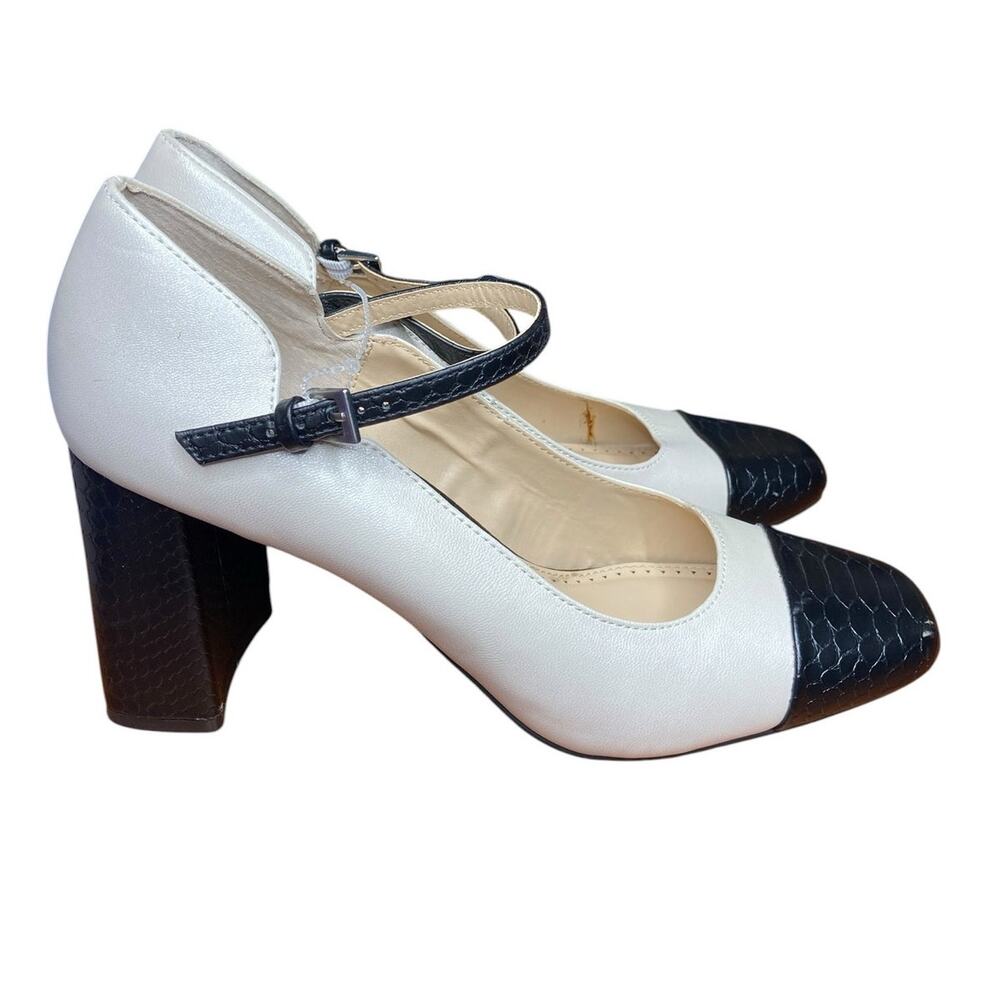 Adrienne Vittadini Two Tone Cap Toe Mary Jane Block Heels Black White Pumps size
